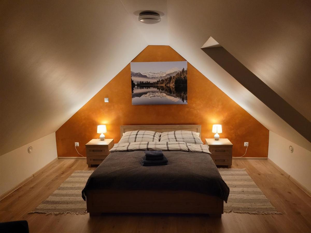 Apartament Komarno II Jelenia Góra Exteriör bild